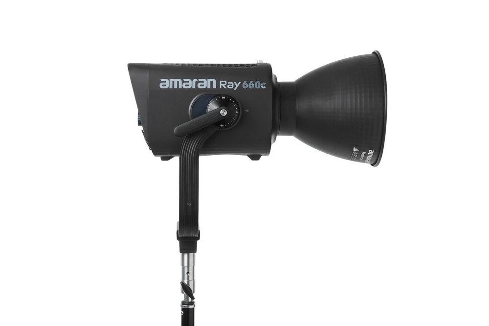 ĐÈN APUTURE AMARAN RAY 660C RGB FULL-COLOR 660W